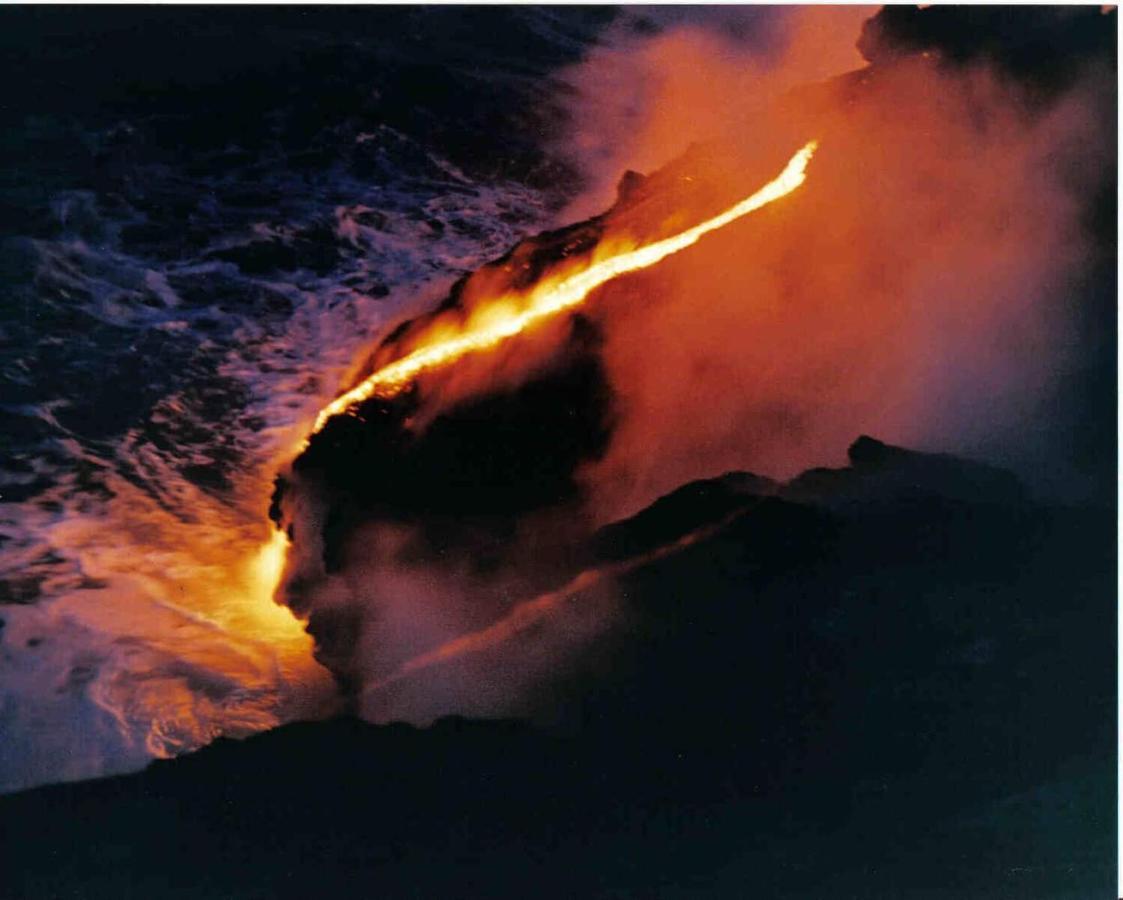 The Magical Lava Temple With Epic Volcano Views! Kehena Luaran gambar